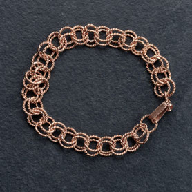 Gliederarmband Kreise, Ringe, gedreht, gekordelt, Roségold, Rotgold, Vintage Armband, Silberschmuck, Vintage Schmuck, Schmuck fair, Unikate, Einzelstück, mishmish Unikatschmuck aus München, nachhaltiger Schmuck, Brautschmuck, böhmischer Granat, antik
