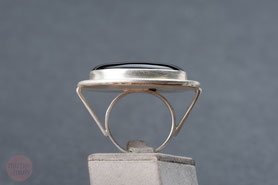 sehr großer Statement Ring mit Onyxplatte, Ringkopf 3,6cm Durchmesser, 925 Silber satiniert und neu mit 999 Feinsilber plattiert, Ringgröße 56, mishmish, Vintage Ring, München 