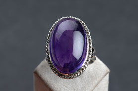 Vintage Ring mit Amethyst, 60er Jahre, Cocktailring Amethyst, Vintage Schmuck, fairer Schmuck, nachhaltig, Unikatschmuck, Schmuck aus Deutschland, mishmish Schmuck, Geschenk Frau, aus alt mach neu Schmuck