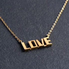 60er Jahre Collier Schriftzug LOVE, 835 Silber neu plattiert mit 18k Gelbgold, 38 bis 41cm upcycling Schmuck, München, Unikate, fairer Schmuck, individueller Schmuck, mishmish, shop local, Geschenk Geburtstag