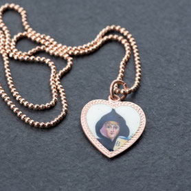 Kugelkette (Kugel an Kugel ohne Zwischenstege), mit sehr seltenem, antikem Anhänger Münchner Kindl, beidseitiges Motiv, Emaille, Messing, Kette 925 Silber, beides neu mit 18k Roségold plattiert (20 Milliém), Kettenlänge 50cm, Souvenir München, Vintage