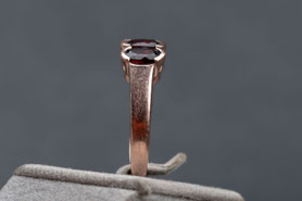 Ring mit 5 ovalen, facettierten Granatsteinen  925 Silber,   mit 18k Roségold plattiert (20 Milliém), Ringgröße 56,     Vintage Ring, mishmish Unikatschmuck, Ring Rotgold, Schmuck lokal München, Vintage Schmuck, nachhaltiger Schmuck, Schmuck upcycling