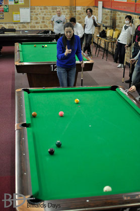 女王、考え中……