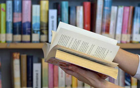 Diese Bücher finden wir - oder unsere LeserInnen - lesenswert!
