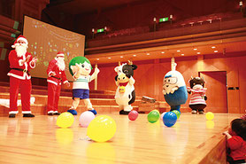 ※ 画像は昨年のクリスマス会の様子です