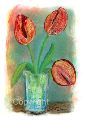 drrei Tulpen in Glas 