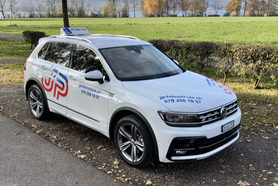 #jpfahrschulech #JP #JPFahrschule #Fahrschule #Fahrlektionen #Logo #Fahrlektionen #Auto  #VWTiguan #Automatikschaltung