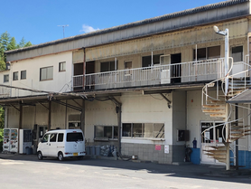御所生コンクリート　事務所入り口