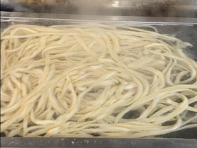 武蔵野うどん　竹國　麺