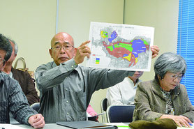 石垣島に軍事基地をつくらせない市民連絡会が市長の「遠くない時期に判断する」発言に対し声明発表を行った=8日午後、大浜信泉記念館研修室