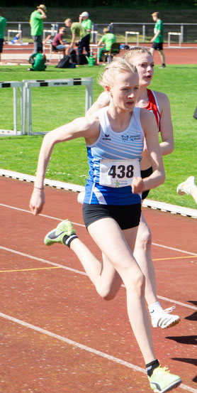 Heleen Keiten-Schmitz überzeugte mit einem Doppelsieg im Weitsprung und im 100-m-Sprint der W15.