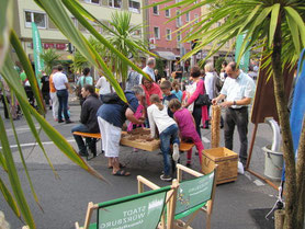„Autofreie Theaterstraße“ – erleben, genießen, probieren
