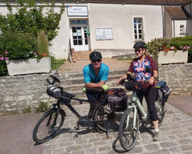 Madjid Mammar et Françoise Ressouches.