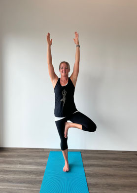 Yogalehrerin Stephanie Winning