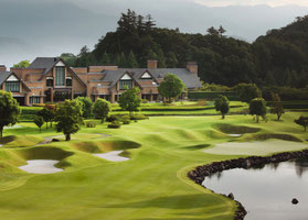 メイプルポイントゴルフクラブ (名物ホール) 18番 PAR5
