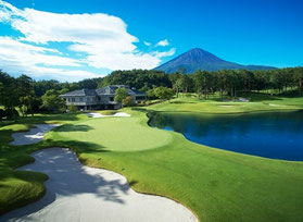 鳴沢ゴルフ倶楽部 (名物ホール) 18番 PAR5