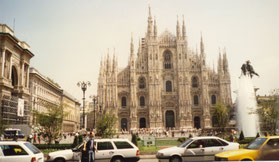 Milaan-kathedraal-Duomo-fontein-plein-Italië