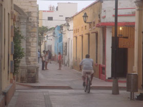 Santa-Marta-Colombia-straatleven-kust