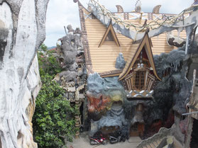 Dalat-crazy-house-gekken-huis-kunst-Gaudi-Vietnam