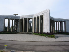Mardasson-Amerikaans-monument-vijf-sterren-Bastogne-Bastenaken-België