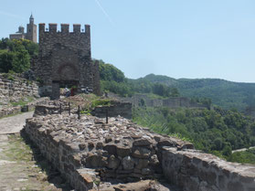 Veliko-Tarnovo-Tsarevets-paleizen-kasteel-fort-Bulgarije