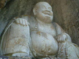 Hangzhou-Lake-City-China-boeddha-beelden-lachende-park-Marco-Polo