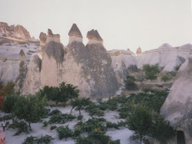 Cappadocië-Goreme-kegels-pieken-tunnels-Turkije