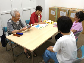 団体紹介④　ふくろうの会の練習の様子