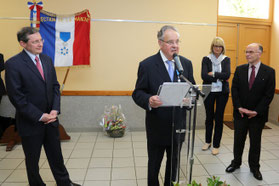 Yves HENRY, maire de Virandeville, lors de la cérémonie de remise de l'Ordre national du Mérite.