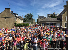 La foule était au RDV pour le départ à Avranches