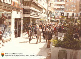 1982. Inauguración de la zona peatonal de Alfares