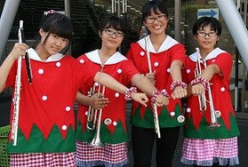 栃木県立真岡北陵高等学校 衣装作成班 「特産のとちおとめをイメージしました!」