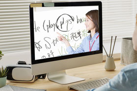ホワイトボードを用いて指導