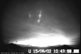 図1　2015年8月2日 19:43頃、富士山測候所から撮影されたスプライト