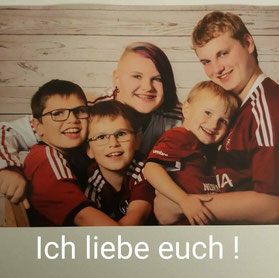 Meine Tochter Ist Hochgradig Depressiv Und Suizidgefahrdet Ein Erfahrungsbericht Familienblog Blog Fur Eltern Mit Vielen Bastelideen