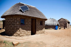 Hogares de Sudáfrica utilizando celdas solares.