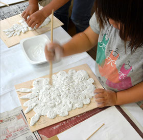 紙粘土レリーフ 幼児 小学生 茅ヶ崎の絵画教室 造形教室あとりえこも