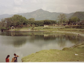 Pokhara-bergen-meer-Nepal