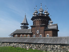 Kizhi-houten-kerken-kathedraal-eiland-traditioneel-Rusland