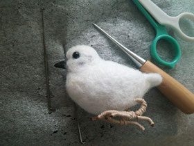 羊毛フェルト スズメの作り方