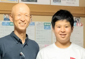 野球肩の施術を受けた岐阜ボーイズの鈴木聖也選手と院長