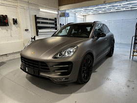covering porsche macan