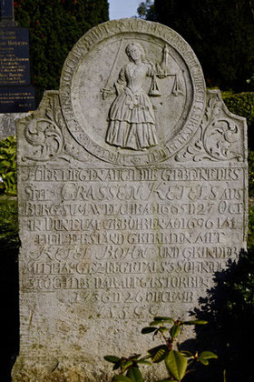 Die Tugend der Gerechtigkeit, Friedhof Nieblum auf Föhr