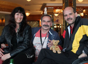 Familie Volkmer beim "Siegerkaffee" im Foyer des Grand Hotel Metropol in Portoroz.