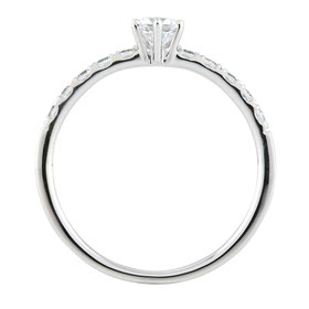 あなたを大切にしたい そんな真っすぐな思いをエンゲージリングに込め