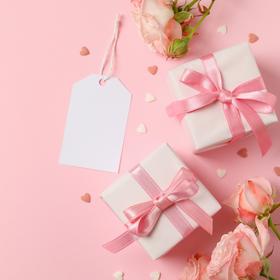 Verschenke einen Gutschein für professionelle Make-up-Dienstleistungen. Ideal für Braut-Make-up, Event-Styling oder individuelle Schminkberatung. Perfekt für jeden Anlass!