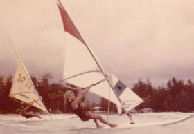Année 1980 Planche à voile Windsurfer