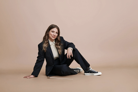  Die finnische Dirigentin Dalia Stasevska ist am kommenden Sonntag am Pult des Mozarteumorchesters zu erleben. Foto: Veikko Kähkönen.
