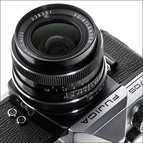 Voigtländer Color-Skoparex 2.8/35 mm mit der Fujica ST705. Foto: bonnescape.de