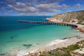 (c) Adelaide Tourist Information Centre.